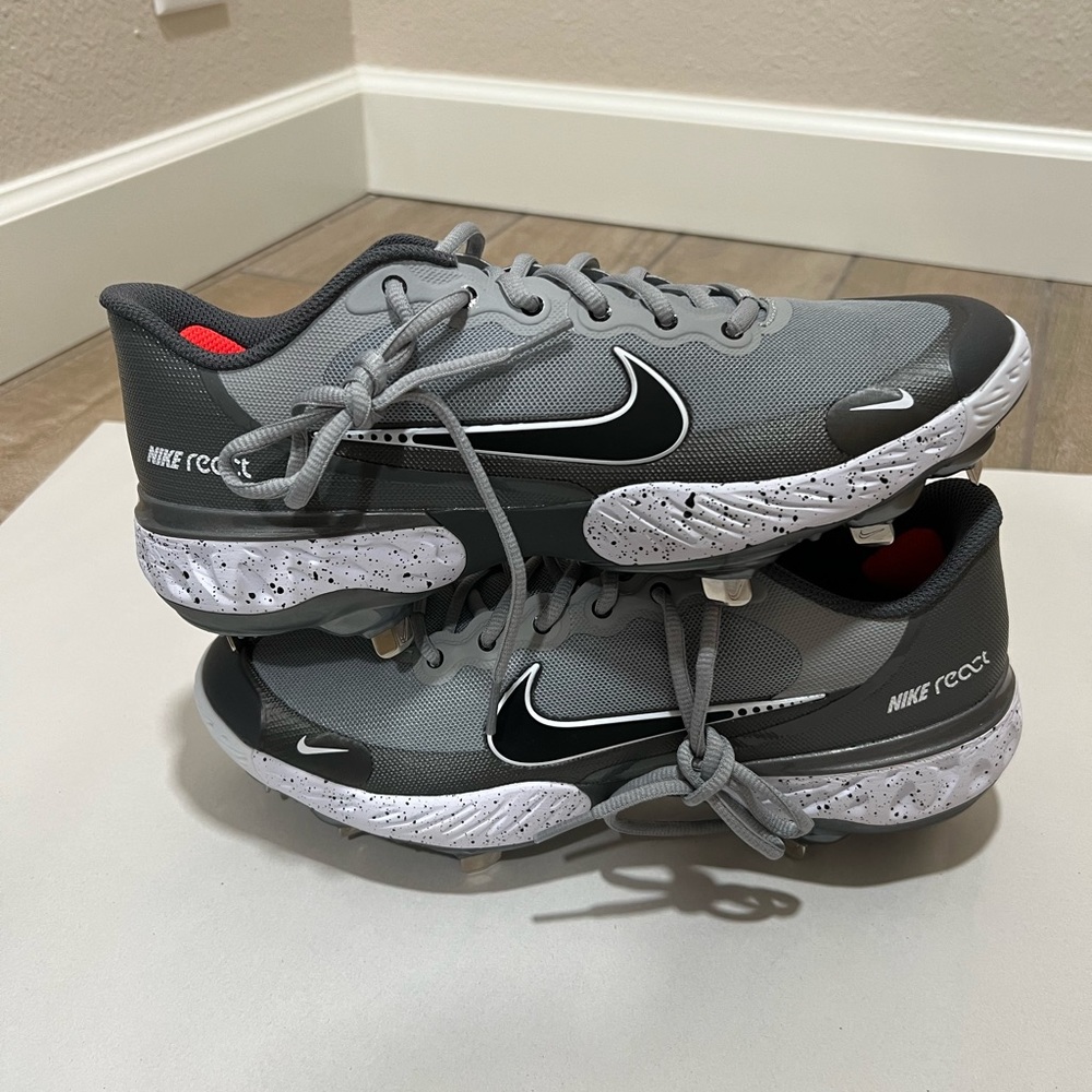 Nike Alpha Huarache Elite Baseball cleats